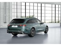 Gebraucht Mercedes E300 AMG 197 PS (144 kW) 2024 Grün / verdesilber (metallic) Kombi