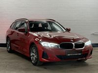 Gebraucht BMW 318 Shadowline 150 PS (110 kW) 2022 Rot Kombi