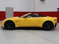 Gebraucht Aston Martin V8 Vantage 510 PS (375 kW) 2023 Gelb Cabrio