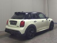 Gebraucht Mini Cooper 136 PS (100 kW) 2021 Weiss Kleinwagen