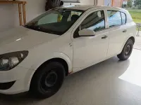 Gebraucht Opel Astra 90 PS (66 kW) 2009 Weiß Limousine