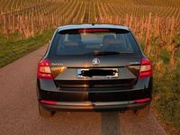 Gebraucht Skoda Rapid Ambition 90 PS (66 kW) 2016 Schwarz Kleinwagen