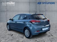 gebraucht Hyundai i20 PASSION *LM*PDC*SHZ*SpurH*KlimaM*Isofix