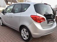 Gebraucht Opel Meriva drive 120 PS (88 kW) 2017 Silber Van / Kleinbus