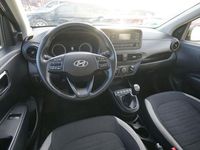 Gebraucht Hyundai i10 Select 67 PS (49 kW) 2023 Schwarz Kleinwagen