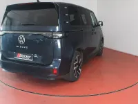 Käytetty VW ID. Buzz Pro 150 kW (204 HP) 2023 Sininen Tila-auto