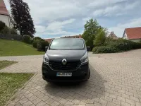 Gebraucht Renault Traffic 145 PS (106 kW) 2016 Schwarz Kombi