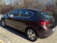 Gebraucht Opel Astra Exklusiv 110 PS (80 kW) 2014 Limousine