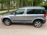 Używany Skoda Yeti 140 KM (102 kW) 2012 Szary SUV