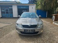 Gebraucht Skoda Octavia Elegance 160 PS (117 kW) 2012 Beige Limousine