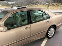 Gebraucht Mercedes E320 224 PS (164 kW) 2001 Gold Limousine