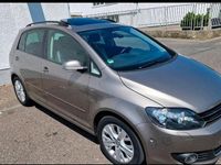 Gebraucht VW Golf VII Life 140 PS (102 kW) 2013 Gold Limousine