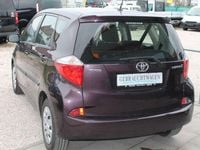 Gebraucht Toyota Verso-S Cool 99 PS (72 kW) 2012 Violett Van / Kleinbus