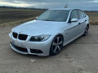Gebraucht BMW 318 150 PS (110 kW) 2005 Silber Limousine
