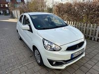 Gebraucht Mitsubishi Space Star Diamant Edition 71 PS (52 kW) 2019 Weiß Kleinwagen