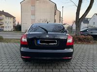 Gebraucht Skoda Octavia Ambiente 160 PS (117 kW) 2009 Schwarz Limousine