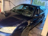 Gebraucht Ford Mondeo 146 PS (107 kW) 2002 Blau Limousine