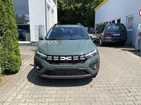 Neu Dacia Sandero Expression 122 PS (89 kW) 2025 Grün Kleinwagen