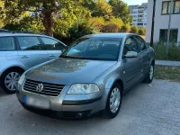 Gebraucht VW Passat 131 PS (96 kW) 2002 Grau Limousine