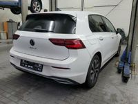 Gebraucht VW Golf VIII Active 150 PS (110 kW) 2022 Weiß Limousine