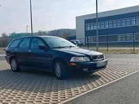 Gebraucht Volvo V40 122 PS (89 kW) 2002 Blau Kombi