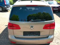 Gebraucht VW Touran Life 140 PS (102 kW) 2013 Titanium beige Van / Kleinbus
