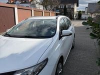 Gebraucht Toyota Auris 90 PS (66 kW) 2014 Weiß Limousine