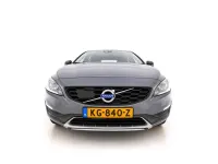 Gebraucht Volvo V60 CC Business Edition 150 PS (110 kW) 2015 Grau Kombi