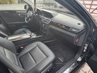 Gebraucht Mercedes E350 360 PS (264 kW) 2010 Schwarz Limousine