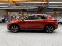 Gebraucht Kia XCeed Play 140 PS (102 kW) 2020 Orange SUV