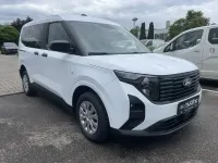 Neu Ford Tourneo Courier Trend 125 PS (91 kW) 2026 Frostweiß Van / Kleinbus