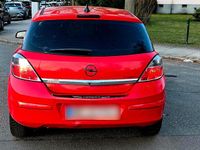 Gebraucht Opel Astra 116 PS (85 kW) 2009 Rot Limousine