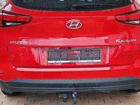 Gebraucht Hyundai Tucson 132 PS (97 kW) 2019 Rot SUV