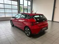 Gebraucht Hyundai i20 Select 101 PS (74 kW) 2021 Rot Kleinwagen