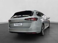 Używany Skoda Superb Selection 150 KM (110 kW) 2025 Srebrny Kombi