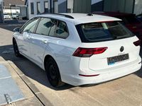 Gebraucht VW Golf VIII Life 150 PS (110 kW) 2022 Pure white Kombi