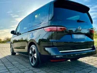 Gebraucht VW Multivan Style 150 PS (110 kW) 2024 Schwarz Van / Kleinbus