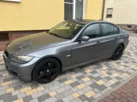 Gebraucht BMW 320 177 PS (130 kW) 2010 Grau Limousine
