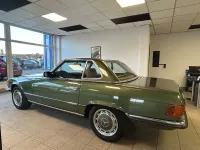Gebraucht Mercedes 380 197 PS (144 kW) 1984 Zypressengrün Cabrio
