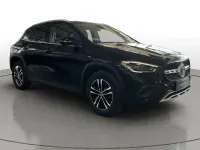 Gebraucht Mercedes GLA200 Style 150 PS (110 kW) 2023 Metalliclack kosmosschwarz SUV