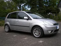 Gebraucht Ford Fiesta 80 PS (58 kW) 2005 Silber Kleinwagen