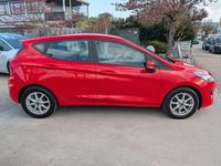 Usata Ford Fiesta Cool & Connect 86 CV (63 kW) 2019 Rosso Utilitaria