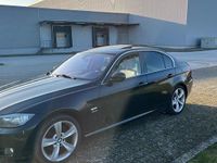 Gebraucht BMW 325 218 PS (160 kW) 2010 Schwarz Limousine