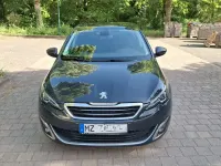 Gebraucht Peugeot 308 Allure 131 PS (96 kW) 2015 Grau Limousine