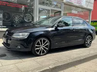 Gebraucht VW Jetta Comfortline 105 PS (77 kW) 2011 Schwarz Limousine