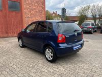 Gebraucht VW Polo Basis 64 PS (47 kW) 2005 Blau Kleinwagen