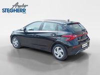 Gebraucht Hyundai i20 Select 79 PS (58 kW) 2024 Schwarz Limousine