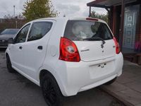 Gebraucht Suzuki Alto 68 PS (50 kW) 2010 Weiß Kleinwagen