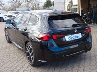 Gebraucht BMW 118 M Sport 150 PS (110 kW) 2025 Saphirschwarz Kleinwagen