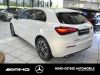Gebraucht Mercedes A200 150 PS (110 kW) 2023 Unilack polarweiß Limousine
